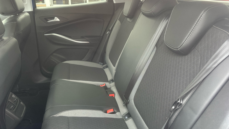 Vauxhall Grandland 1.2 Turbo SRi 5dr Petrol Hatchback